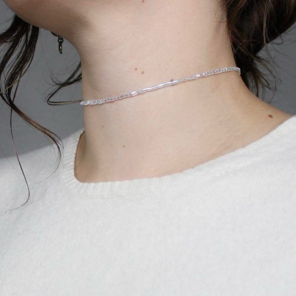 Iridescent Silver White Beaded Choker Necklace Handmade - Picture 3 of 6